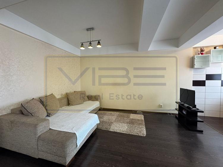 Apartament cu 3 camere semidecomandat, mobilat în Tătărași