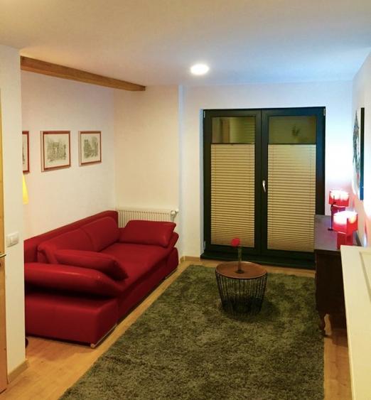 Duplex cu 3 camere cu Teren 700 Mp în Central
