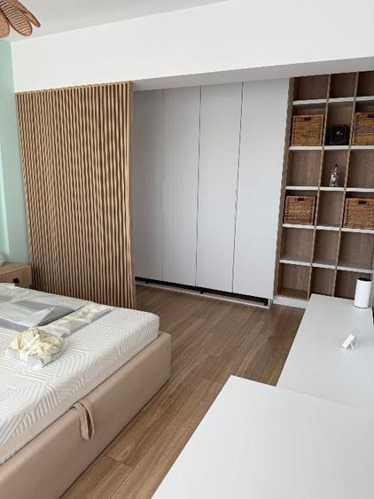 Apartament cu 3 camere semidecomandat, mobilat în Berceni