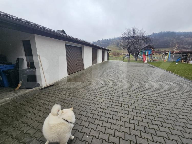 Casă individuală cu 5 camere cu Canalizare în Năsăud