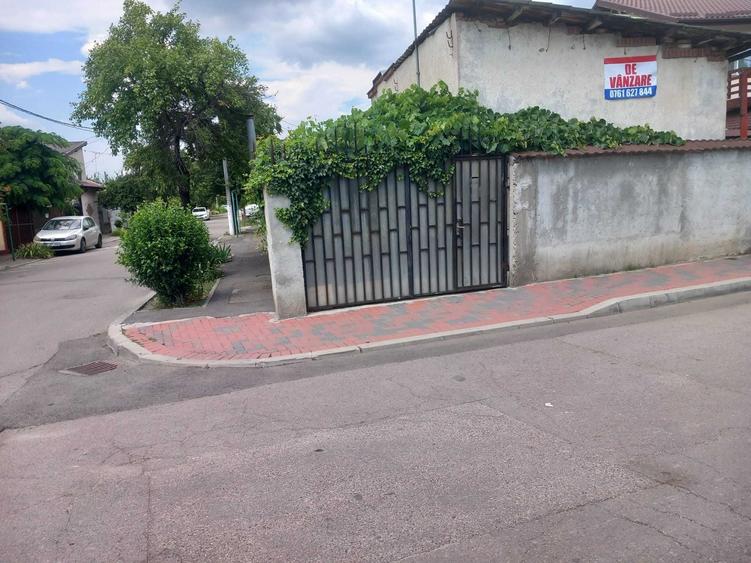 Casă cu 3 camere în 23 August (Cațelul)