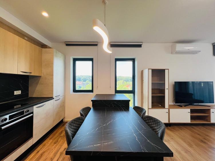 Apartament cu 3 camere decomandat, mobilat în Iancu Nicolae