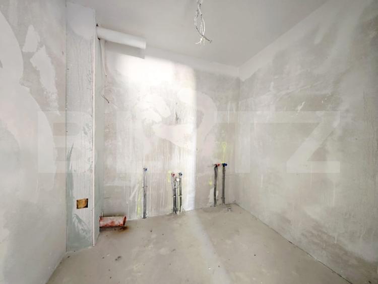 Apartament cu 3 camere decomandat în Nufărul