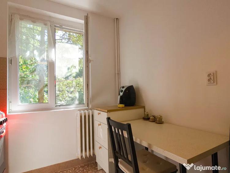 Apartament cu 2 camere semidecomandat în Central