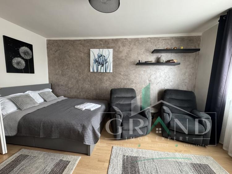 Apartament cu 2 camere semidecomandat, mobilat în Mărăști