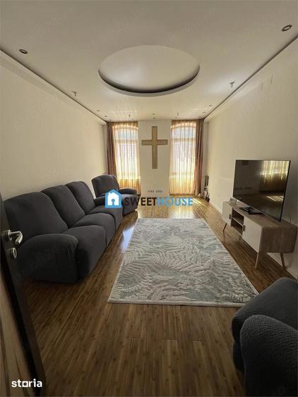 Apartament cu 2 camere decomandat în Centrul Istoric