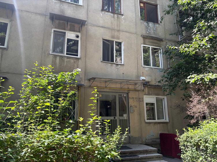 Apartament cu 2 camere semidecomandat în Central