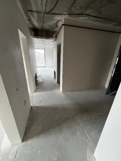 Apartament cu 3 camere decomandat în Sud