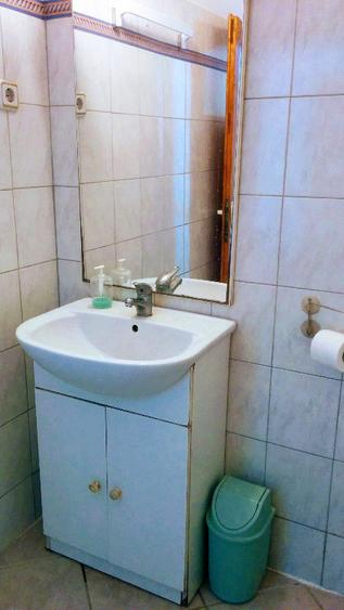 Casă cu 7 camere cu Teren 3000 Mp în Zam