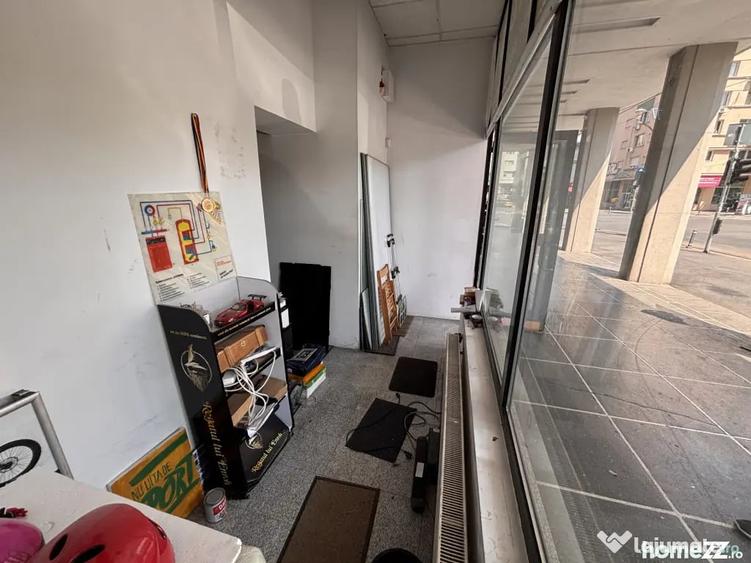 Spațiu comercial, de 9 mp, în Sala Palatului