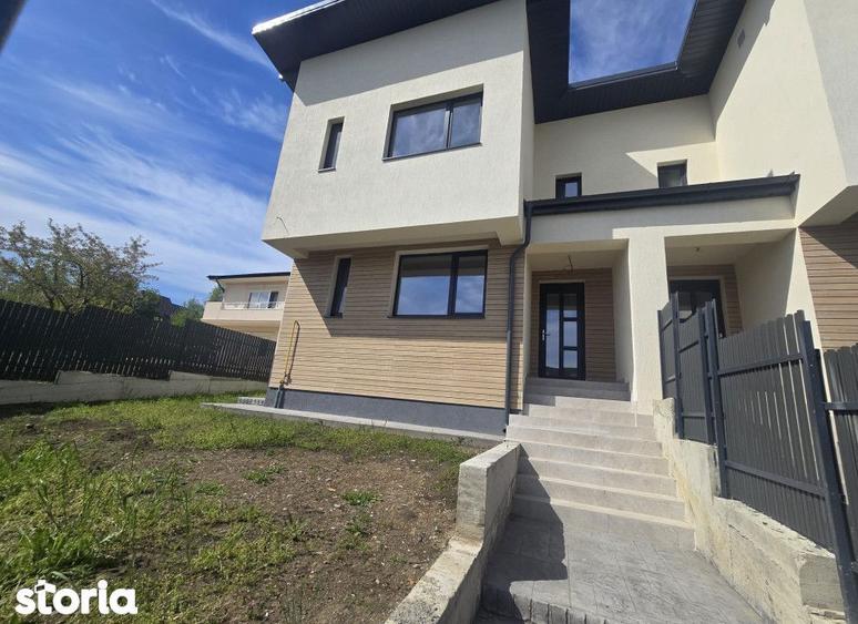 Casă cu 4 camere cu Teren 250 Mp în Valea Lupului