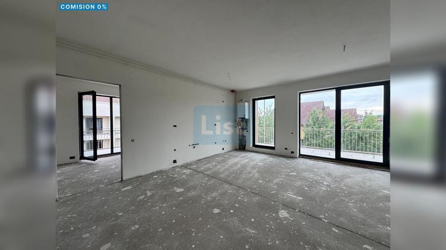 Apartament cu 3 camere semidecomandat în Central