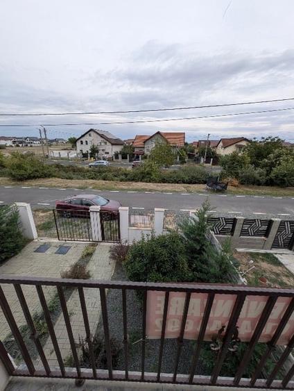 Duplex cu 5 camere cu Canalizare în Moșnița Veche