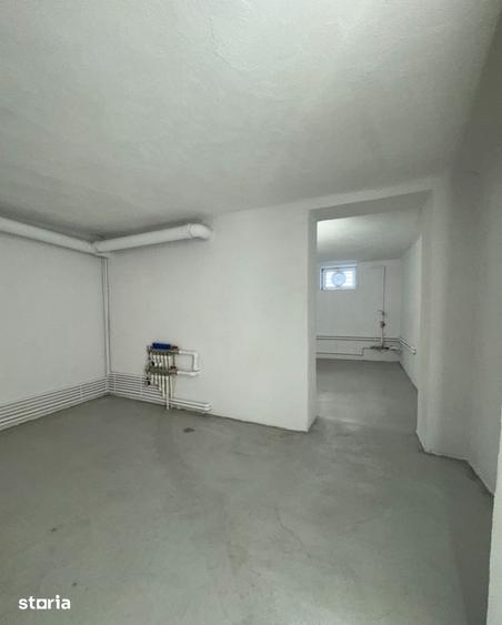 Casă cu 5 camere cu Teren 425 Mp în Mărăști