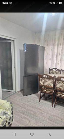 Apartament cu 2 camere nedecomandat în Horia