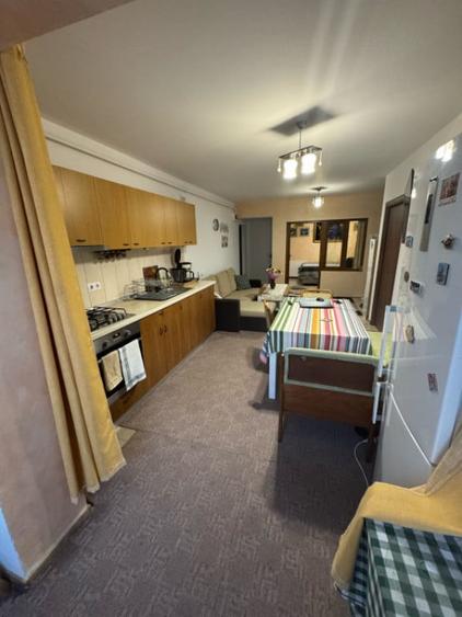 Apartament 3 camere, 67 mp, zona Florilor - 2