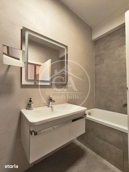 Apartament cu 4 camere decomandat în Centru Civic