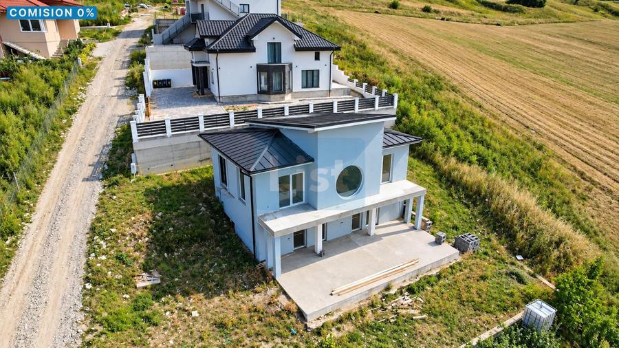 Casă cu 4 camere cu Teren 500 Mp în Apahida