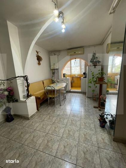 Apartament cu 3 camere decomandat în Aradului