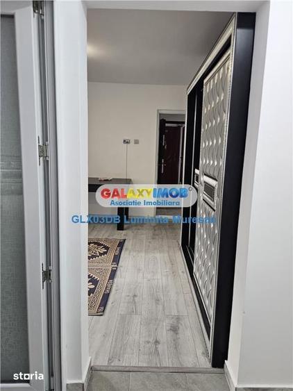Apartament cu 2 camere semidecomandat, mobilat în Micro 6