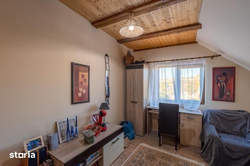 Casă cu 4 camere cu Teren 1000 Mp în Ciurila
