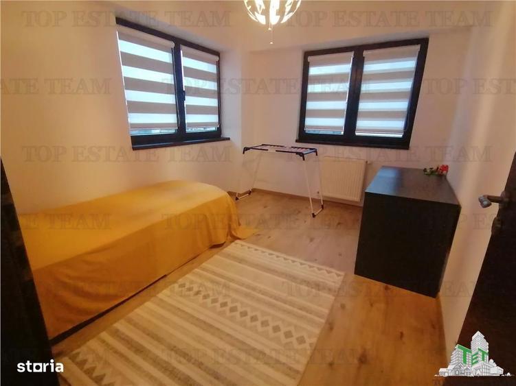Apartament cu 4 camere decomandat în Central