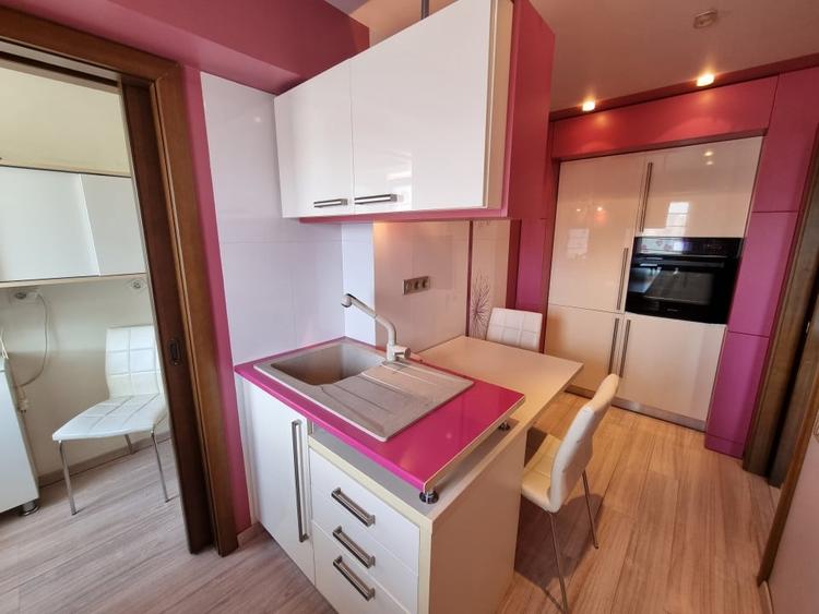 Apartament cu 2 camere decomandat, mobilat în 9 Mai