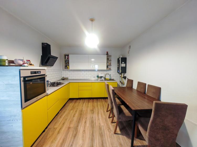 Casă cu 3 camere în Mărgineni