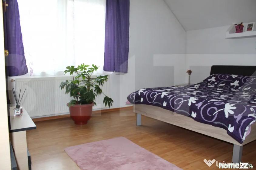 Casă cu 4 camere cu Canalizare în Central