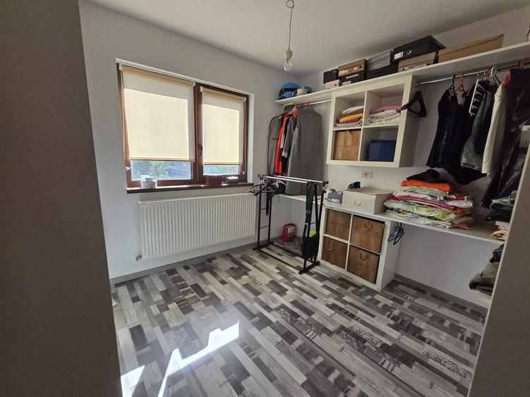 Casă cu 4 camere cu Teren 480 Mp în Horpaz