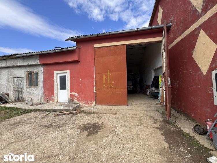 Spațiu comercial, de 600 mp, în Dumbrăveni