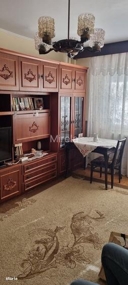 Vanzare apartament 3 camere, localitate Alexandria