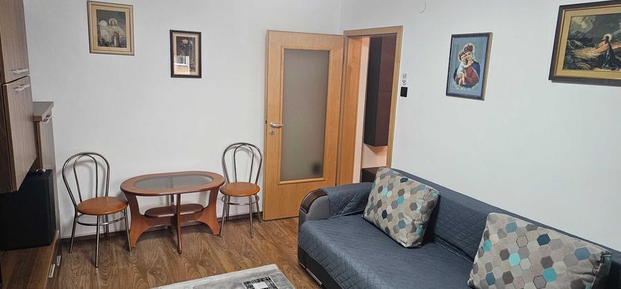 Apartament cu 2 camere decomandat în Astra
