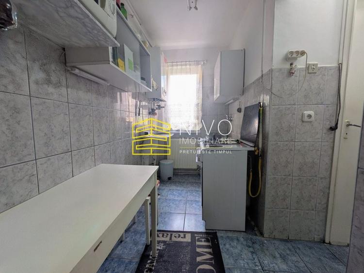 Apartament cu 3 camere decomandat în Dâmbu Pietros