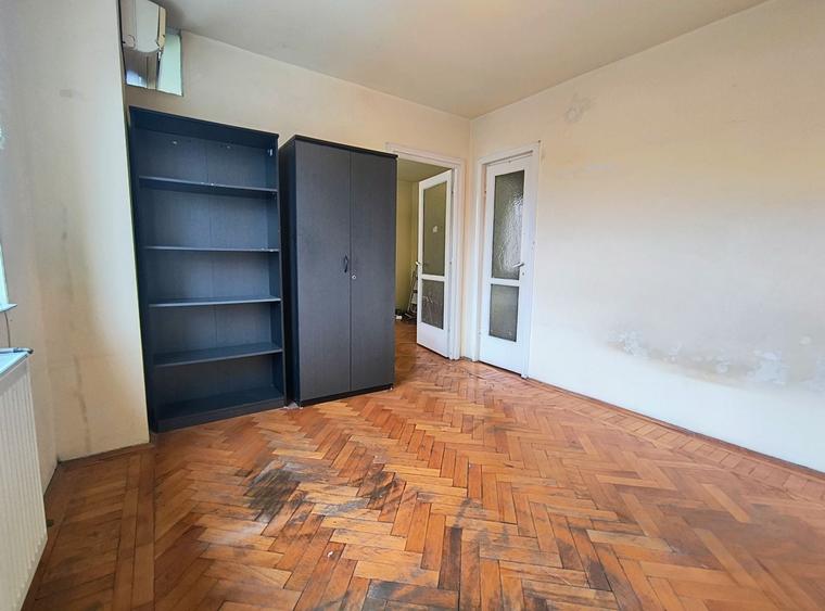 Apartament cu 2 camere semidecomandat în Gara de Nord
