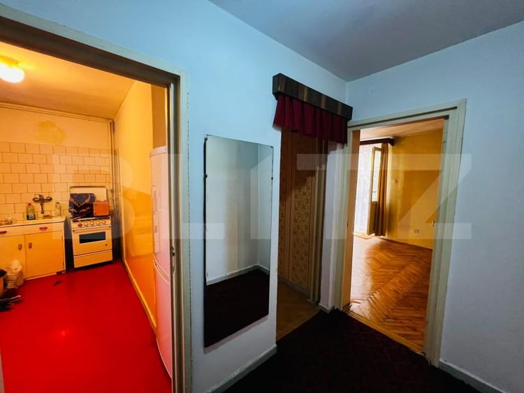 Apartament cu 3 camere decomandat în Dâmbu Pietros