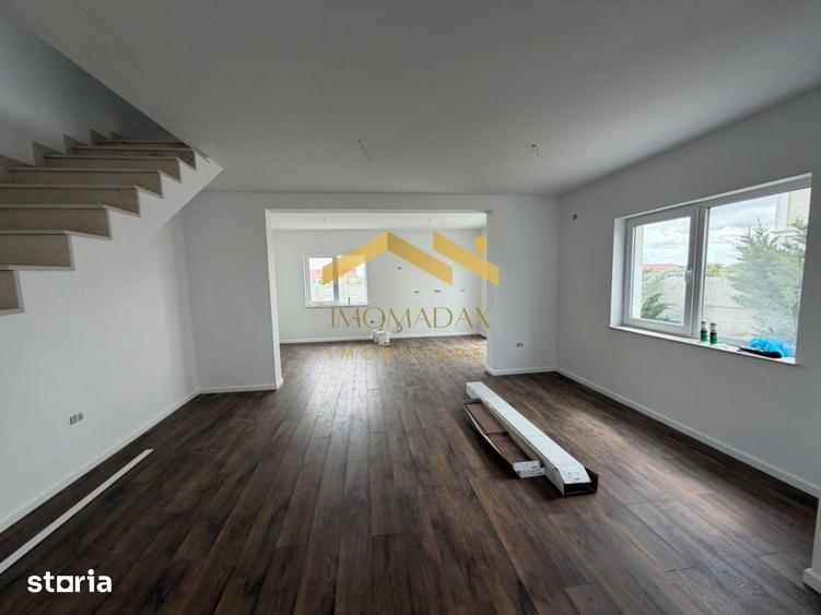 Casă cu 4 camere cu Teren 250 Mp în Remetea Mare