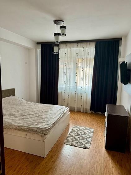 Inchiriez apartament 2 camere - 3