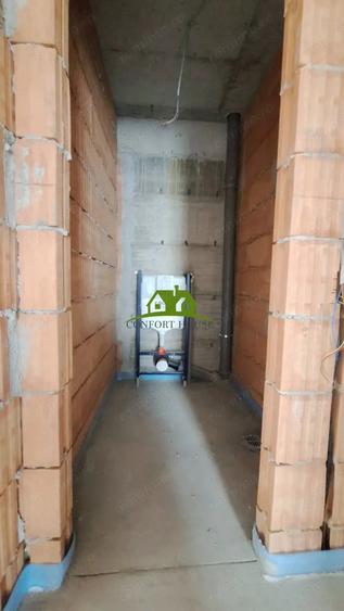 Apartament cu 3 camere decomandat în Traian