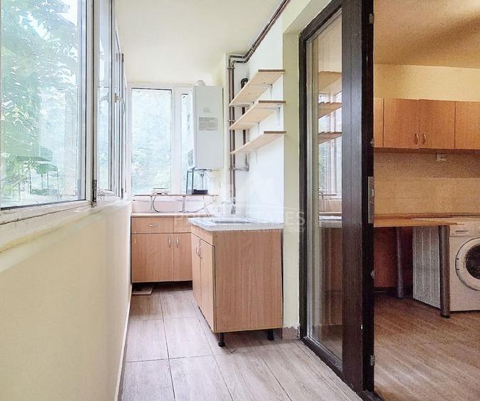 Apartament cu 2 camere decomandat în Mihai Bravu