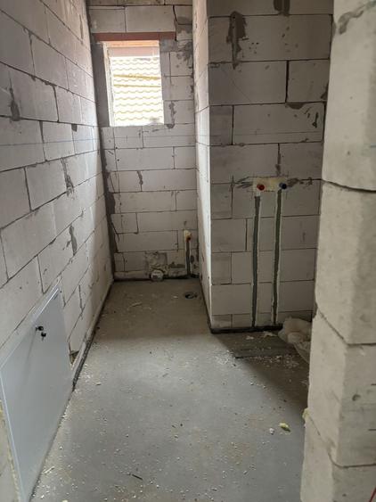 Casă cu 3 camere în Malu Mare