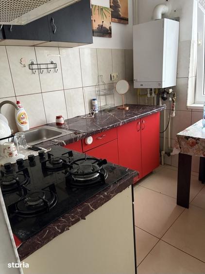 Apartament cu 2 camere semidecomandat în Independenței