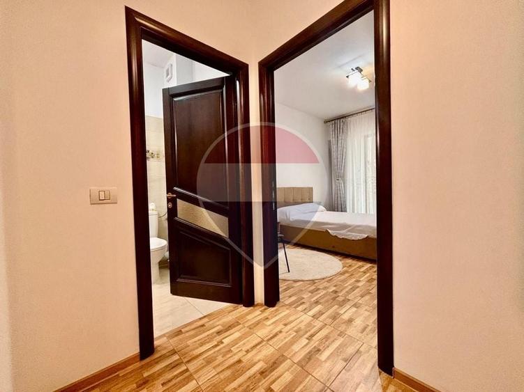 Apartament cu 2 camere decomandat, mobilat în Central