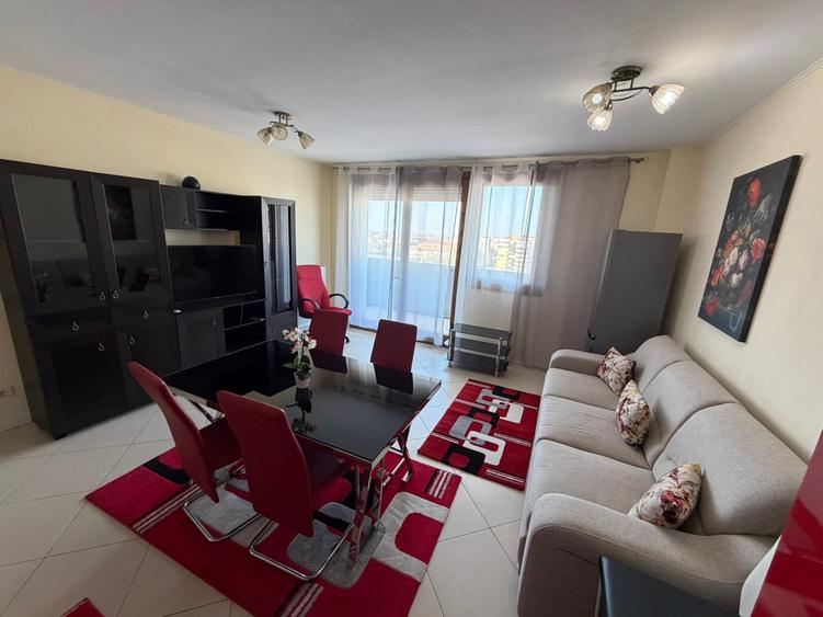 Apartament cu 3 camere decomandat în Gheorghe Lazăr