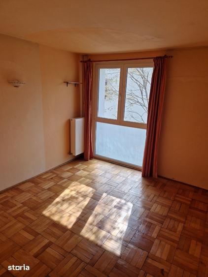 Apartament cu 4 camere în Titan