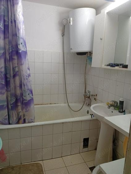 Garsonieră decomandată în Central