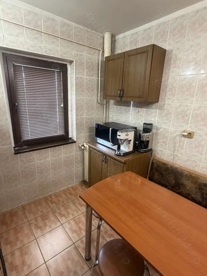 Vand apartament 3 camere zona 9 Mai Ploie?ti - 2