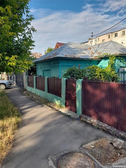 Casă cu 4 camere în 1 Mai