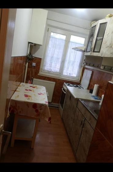 Apartament cu 2 camere nedecomandat în Central