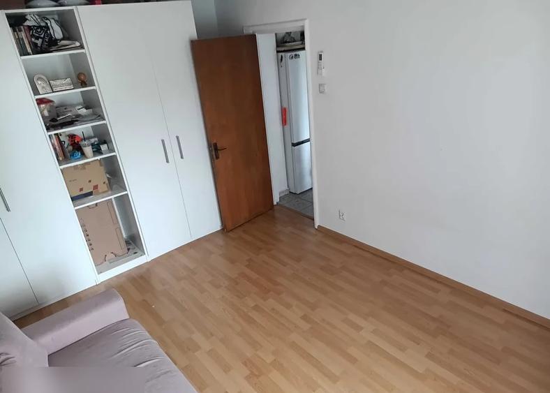 Apartament cu 2 camere decomandat, mobilat în Berceni